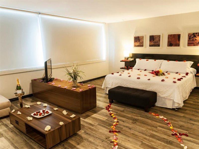 Hotel Bogota Virrey Eksteriør billede